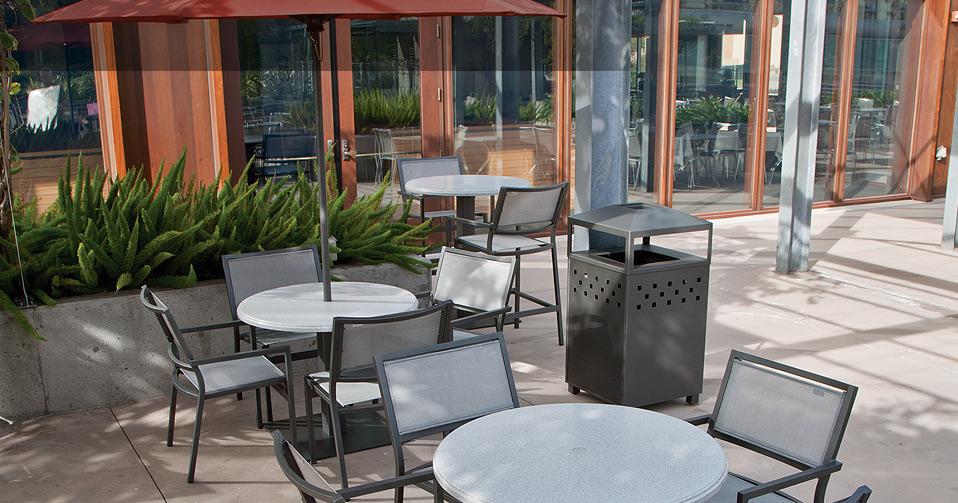 Café Outdoor Furniture Cafe Tables And Chairs Tropitone - Outdoor Patio Cafe Table And Chairs